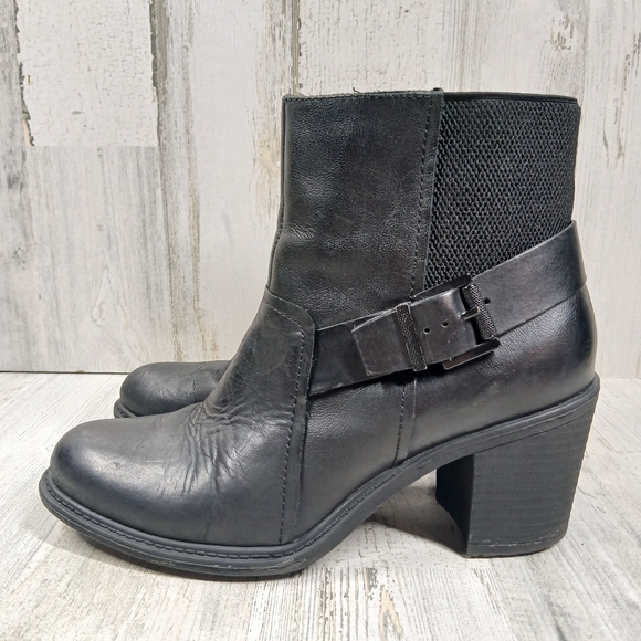 Crown Vintage Regent Black Leather Ankle Boots Booties #1497